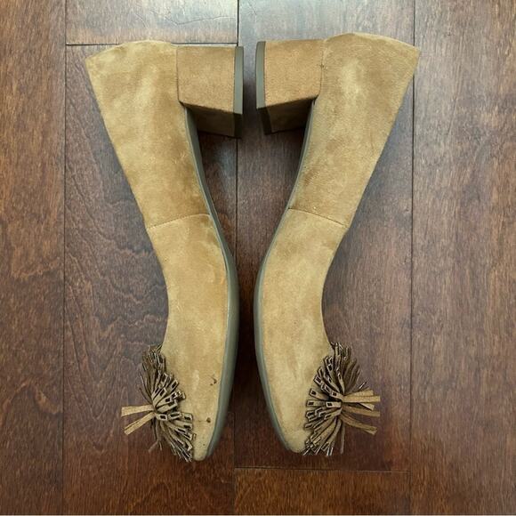 Anne Klein “Happy” Suede Block Heel Pump w/ Gold Tipped Pom Pom On Toe, Size 7.5 - Picture 5 of 14